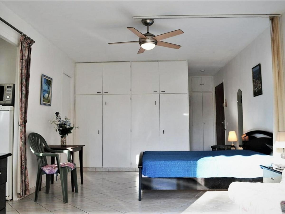 Studio Climatise Au Lavandou Avec Terrasse, Parking Et Environnement Calme - 3 Couchages - Fr-1-251-167 Le Lavandou Buitenkant foto