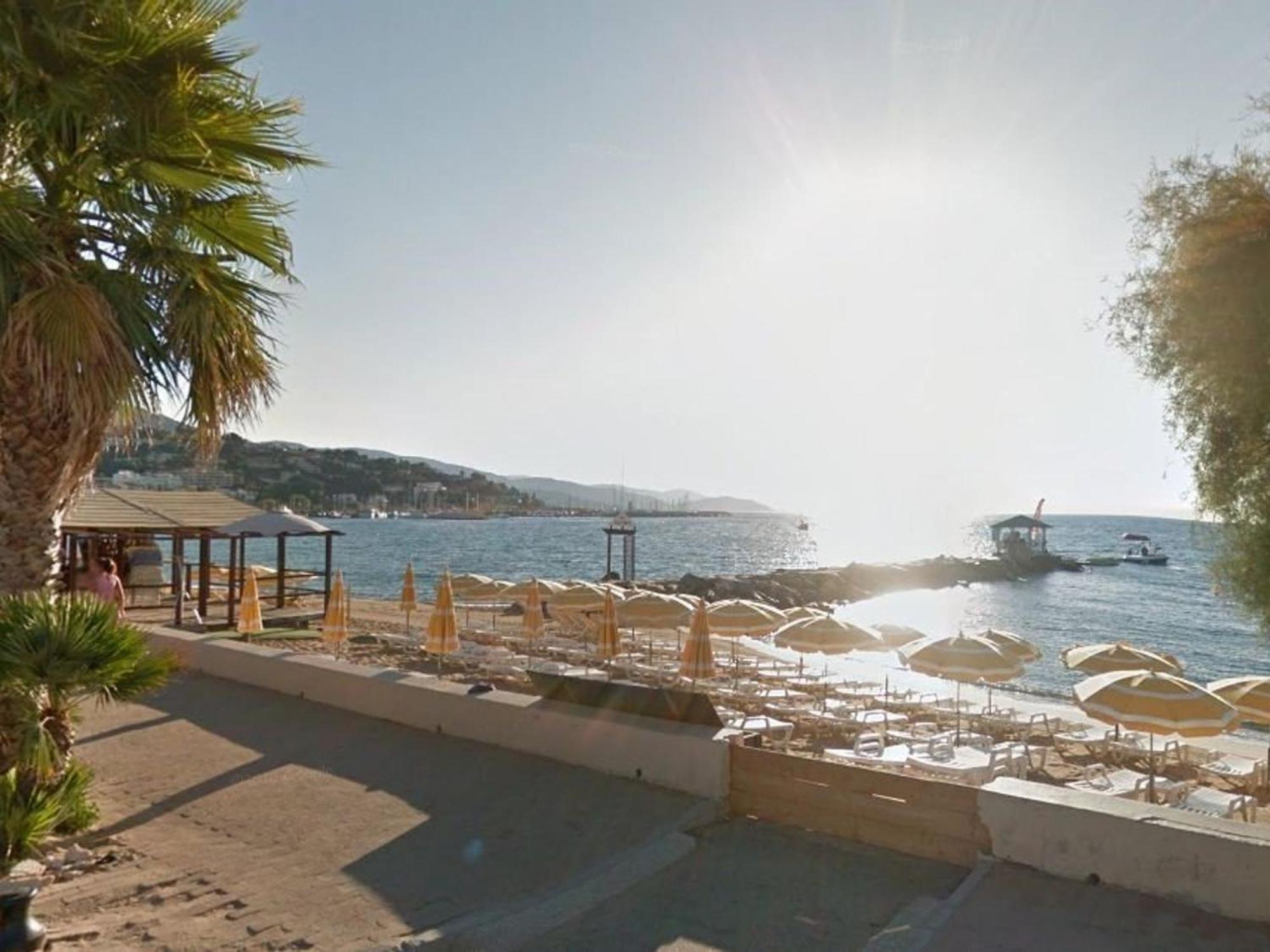 Studio Climatise Au Lavandou Avec Terrasse, Parking Et Environnement Calme - 3 Couchages - Fr-1-251-167 Le Lavandou Buitenkant foto